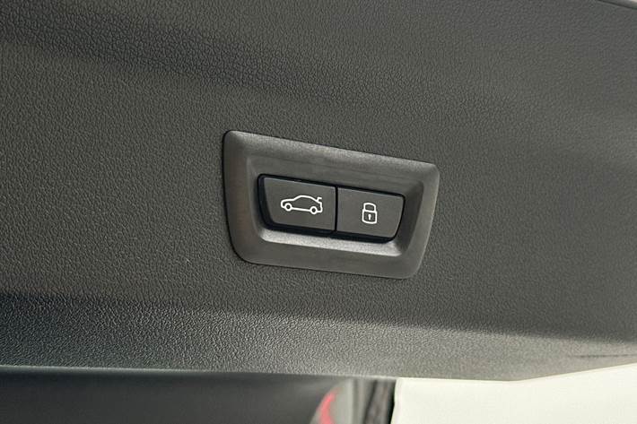 Sølv BMW iX2 fra 2024