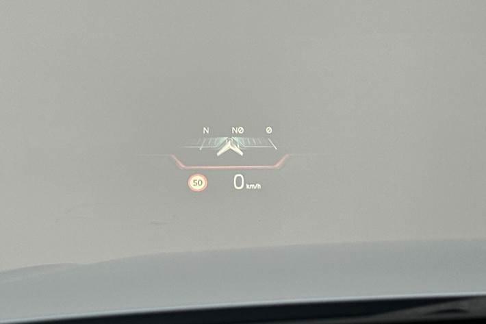 Grå BMW i4 fra 2025