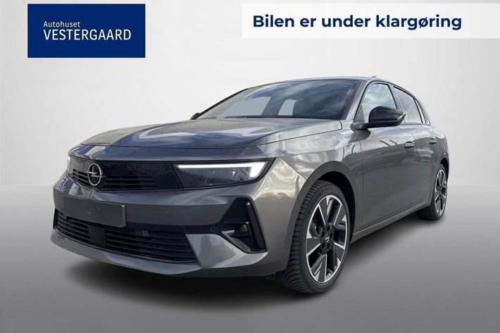 Grå Opel Astra-e fra 2024