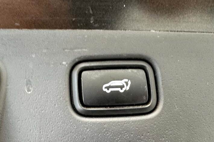 Grå Kia Niro fra 2023