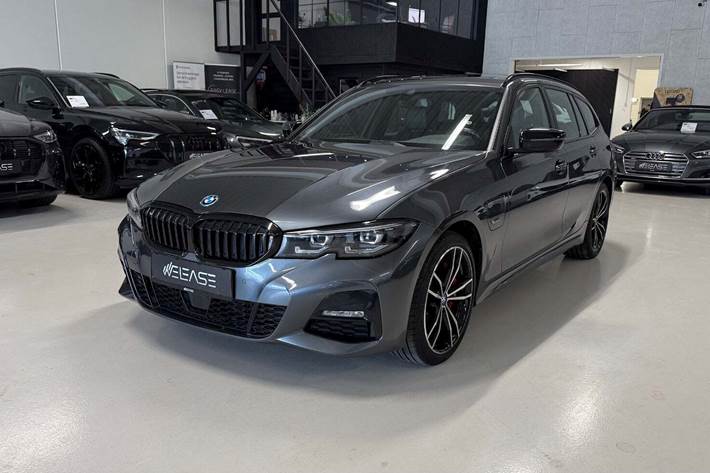 undefined BMW 330e fra 2022