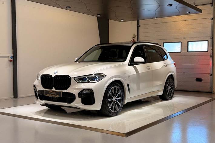 Hvid BMW X5 fra 2020