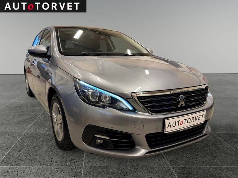 Peugeot 308 1,5 BlueHDi 130 Selection Sky