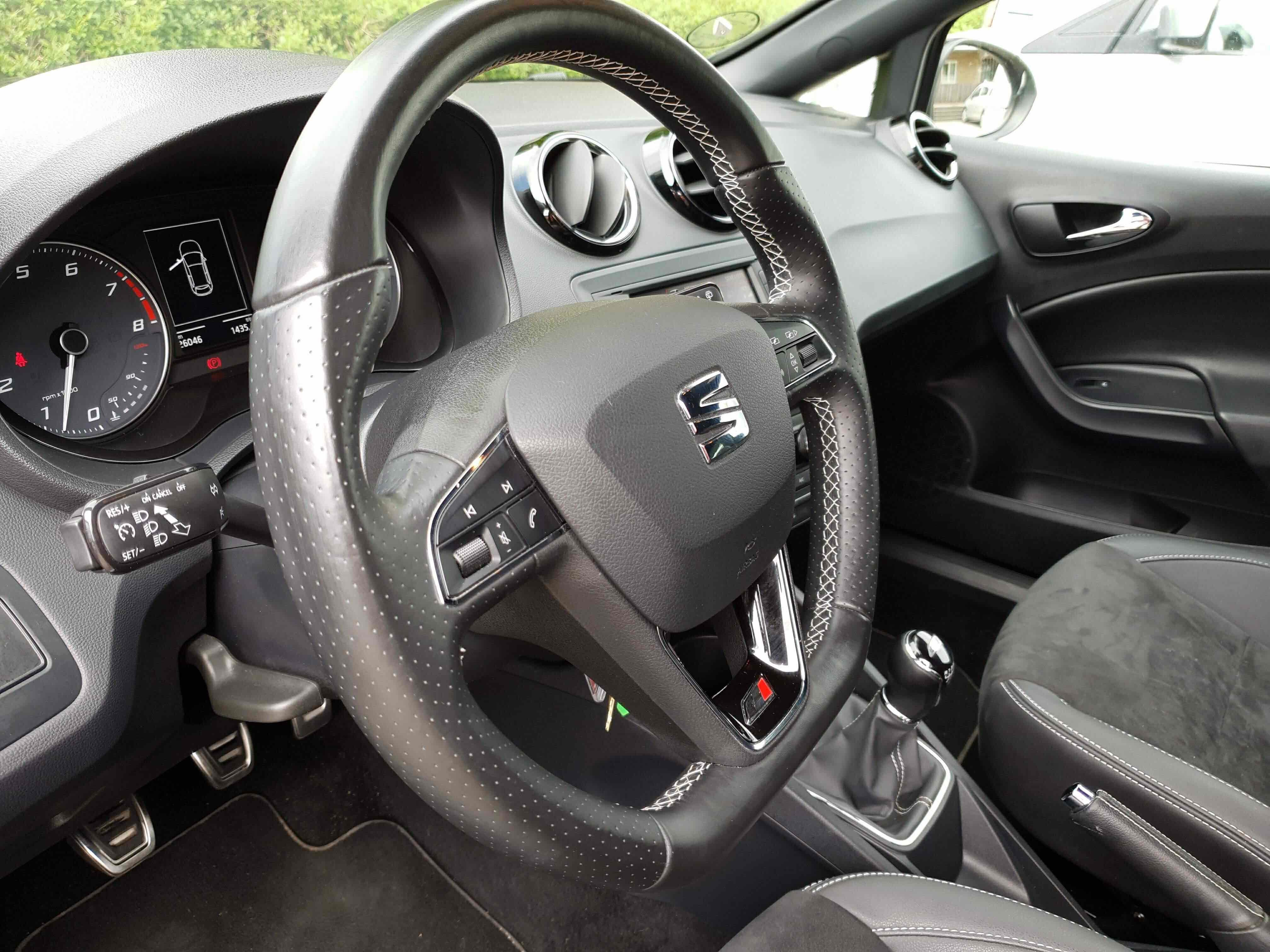 Grå Seat Ibiza fra 2016