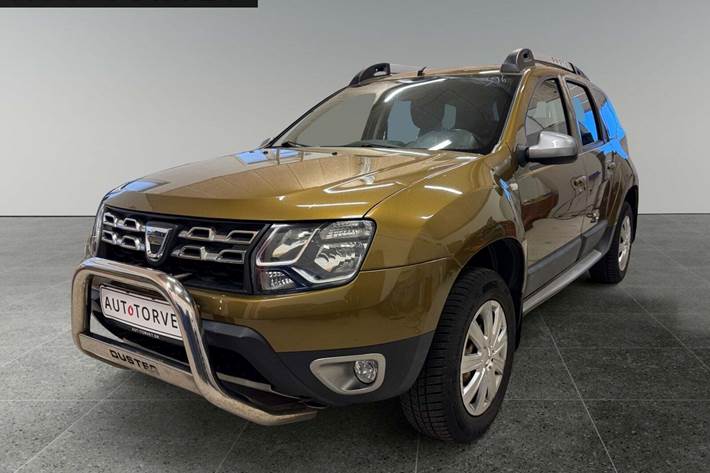Gul Dacia Duster fra 2016