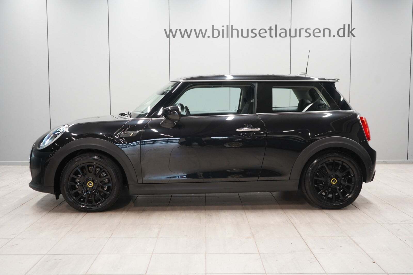 Mini Cooper SE Classic Trim