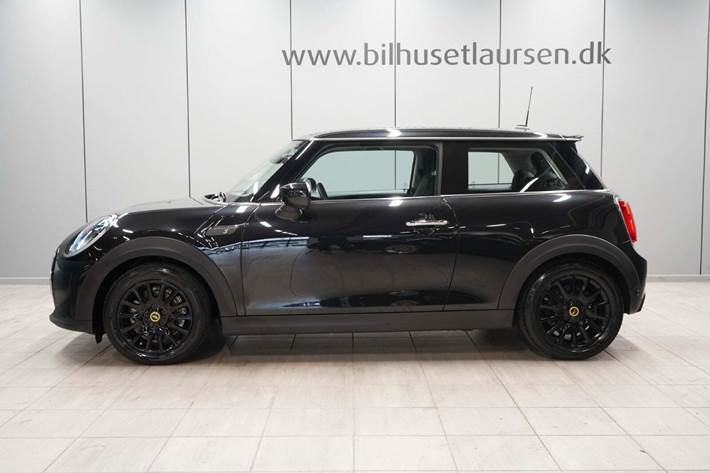 Sort Mini Cooper SE fra 2023