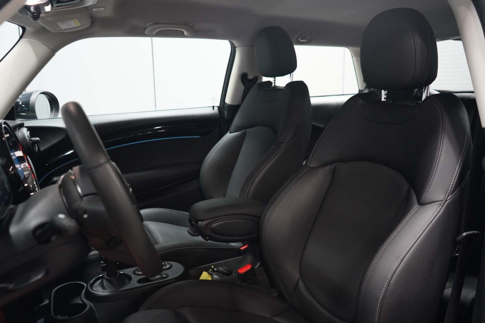 Mini Cooper SE Classic Trim