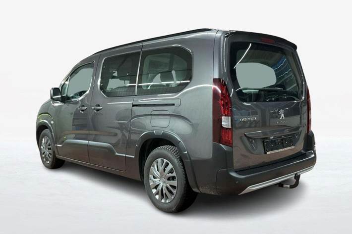 Grå Peugeot e-Rifter fra 2023