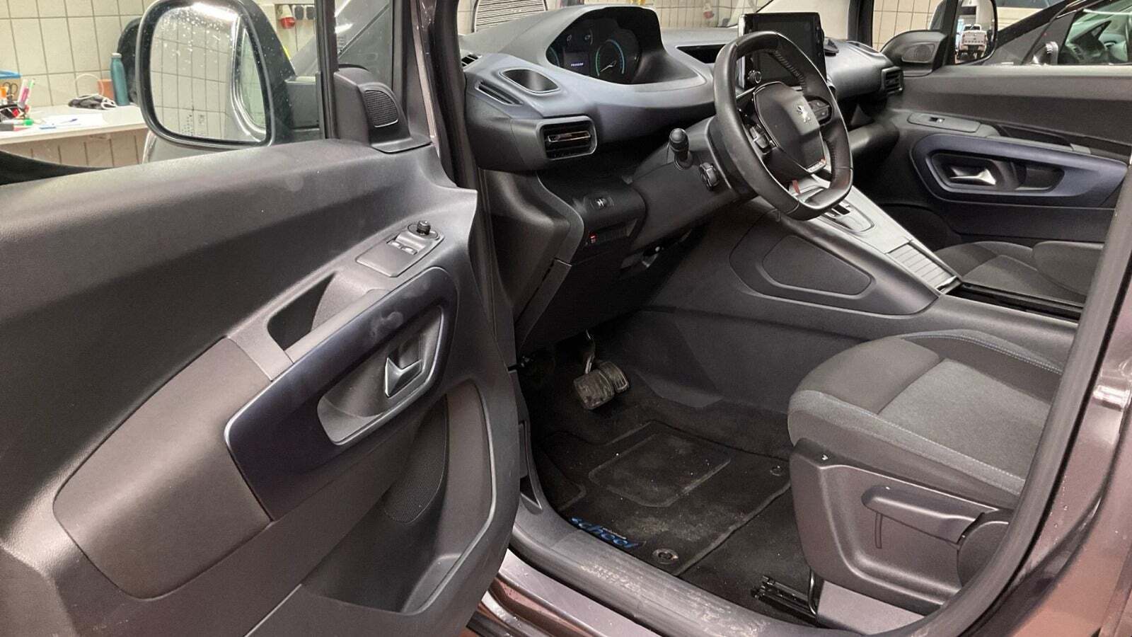 Peugeot e-Rifter 50 Allure Pack Family L2