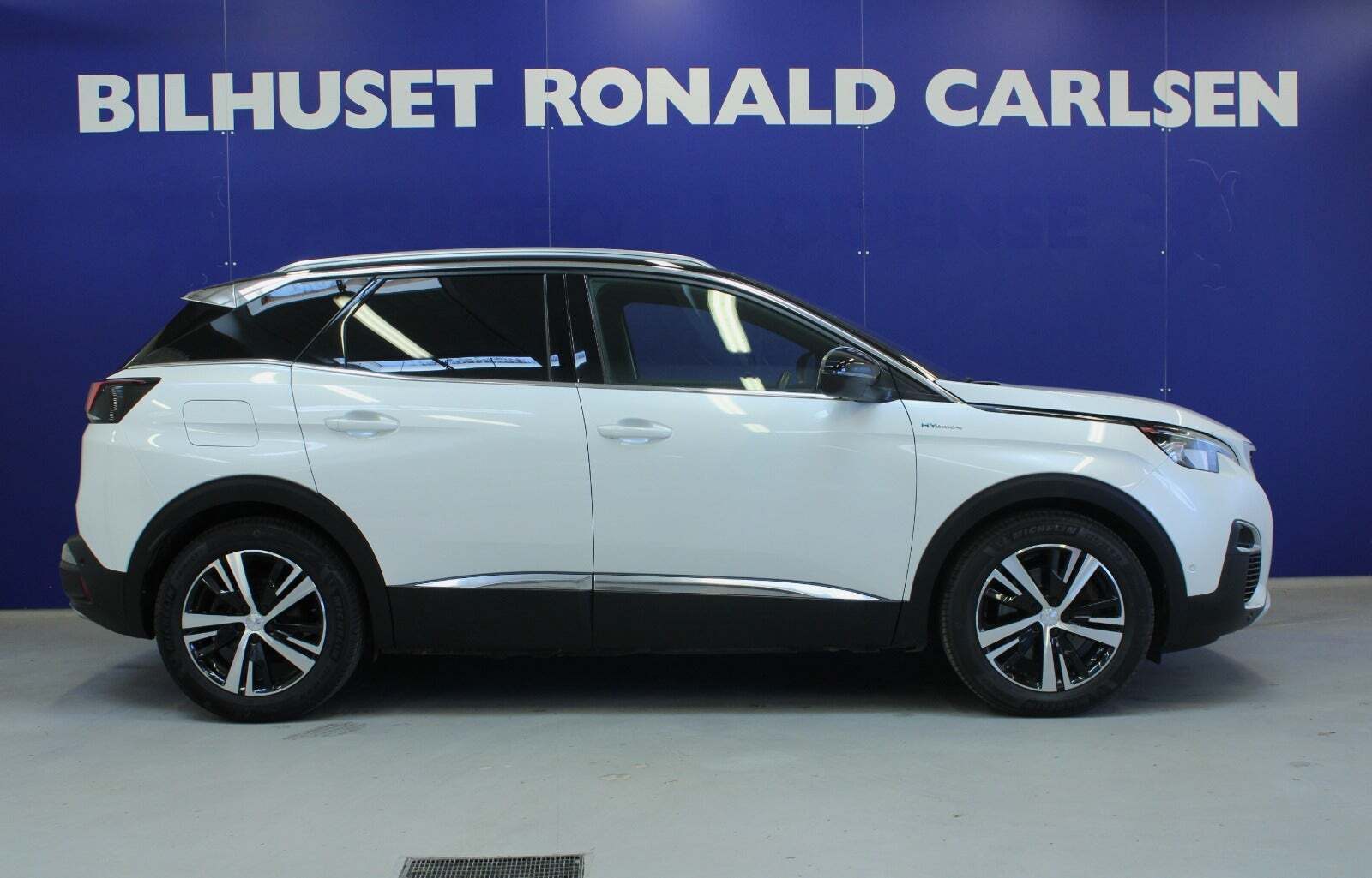 Hvid Peugeot 3008 fra 2020