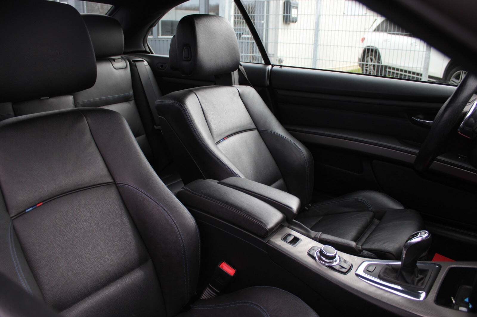 Sølv BMW 335i fra 2013