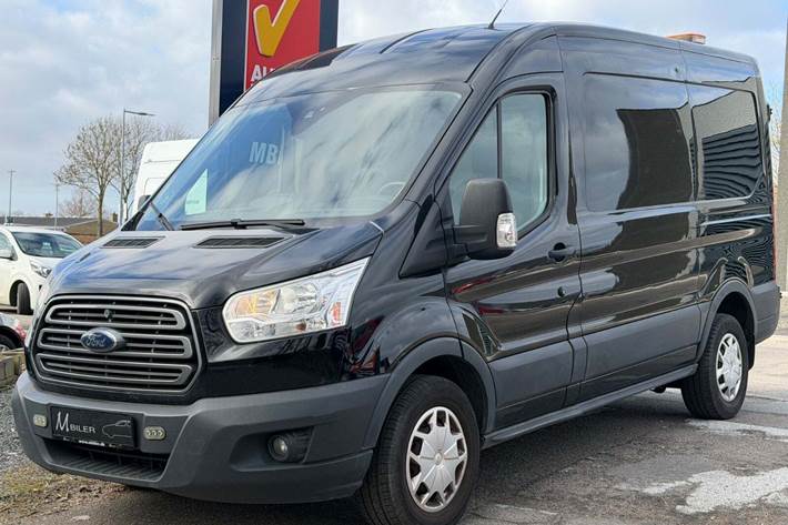 Sort Ford Transit 350 L2 Van fra 2016 set udefra