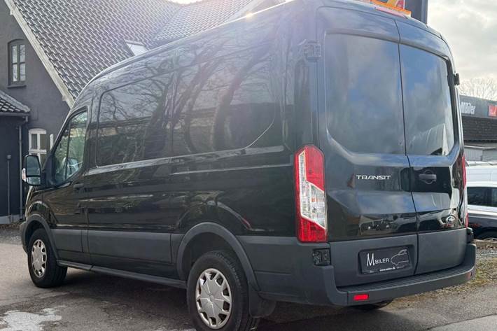 Sort Ford Transit 350 L2 Van fra 2016
