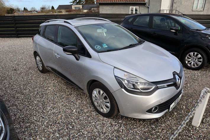 Sølv Renault Clio IV fra 2014