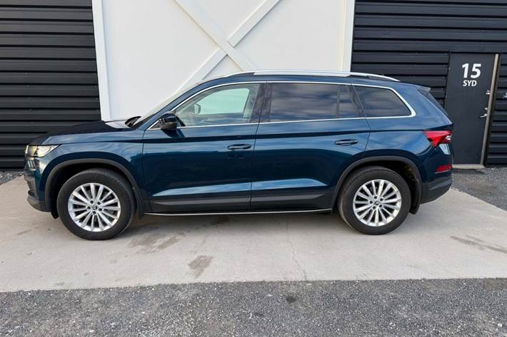 Blå Skoda Kodiaq fra 2022