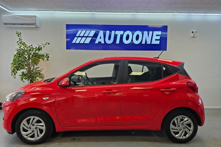 Rød Hyundai i10 fra 2020