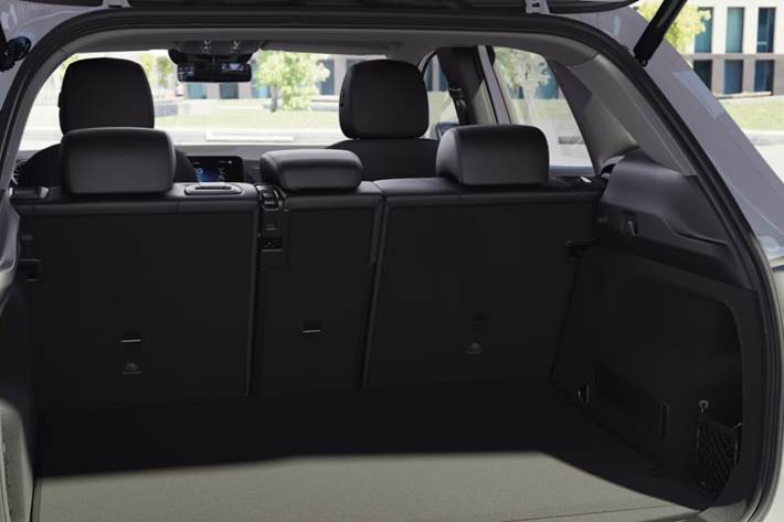 Hvid Mercedes EQA250+ fra 2024