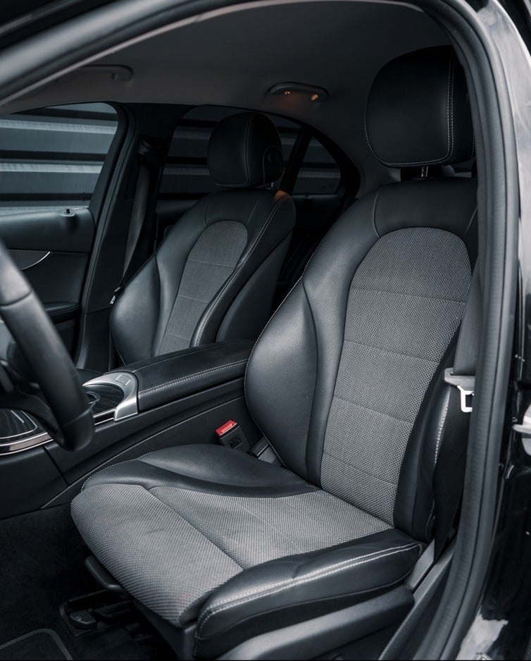 Sort Mercedes C-Klasse fra 2019