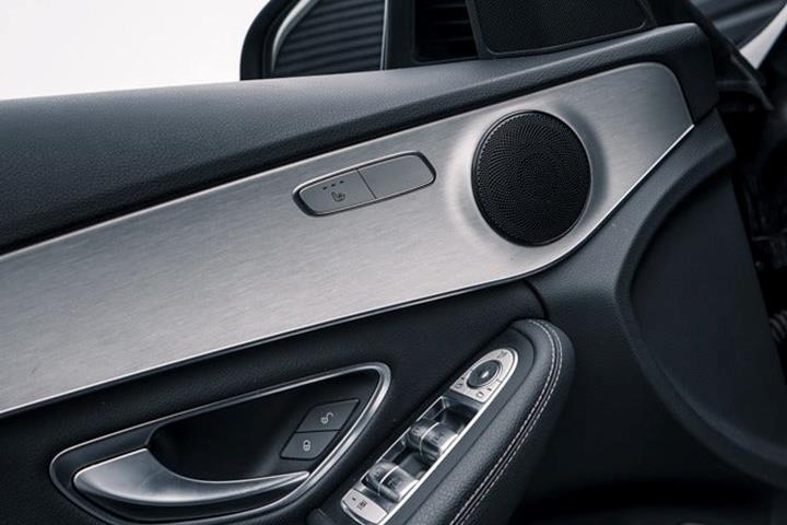 Sort Mercedes C-Klasse fra 2019