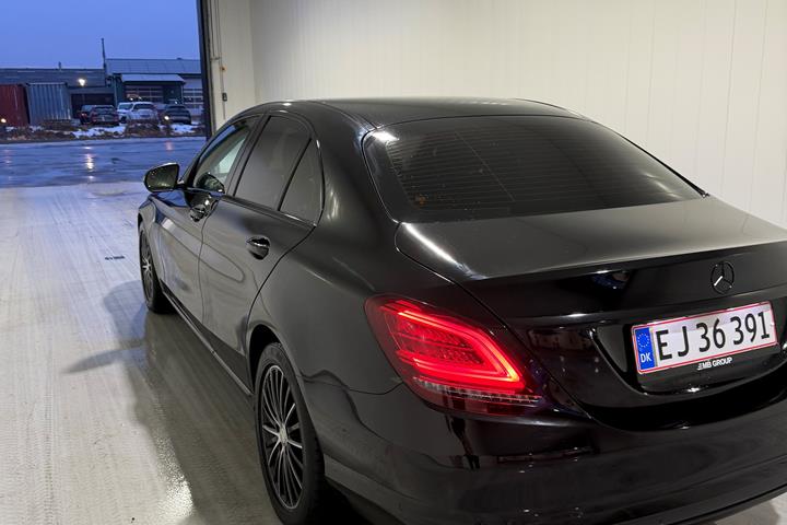 Sort Mercedes C-Klasse fra 2019