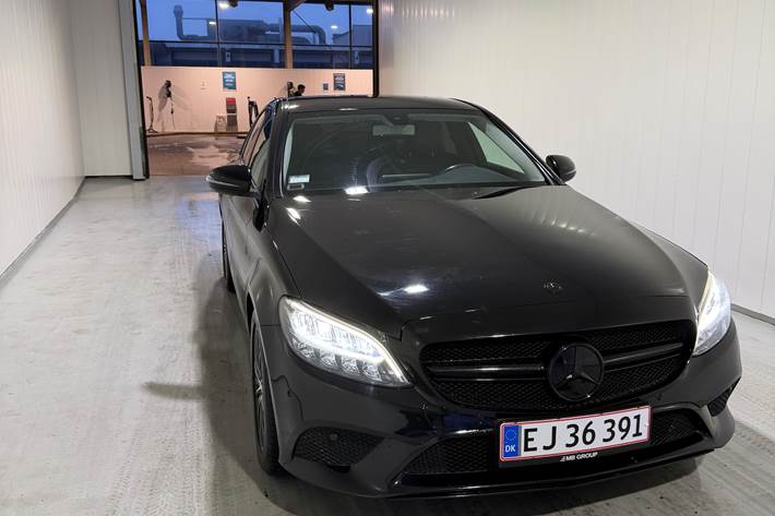 Sort Mercedes C-Klasse fra 2019