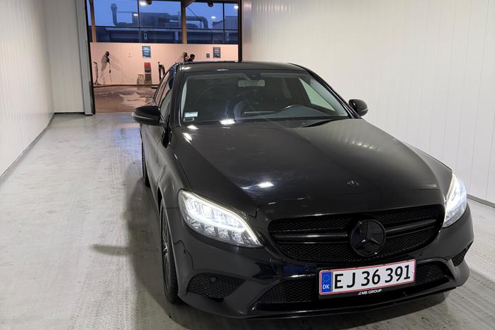 Sort Mercedes C-Klasse fra 2019