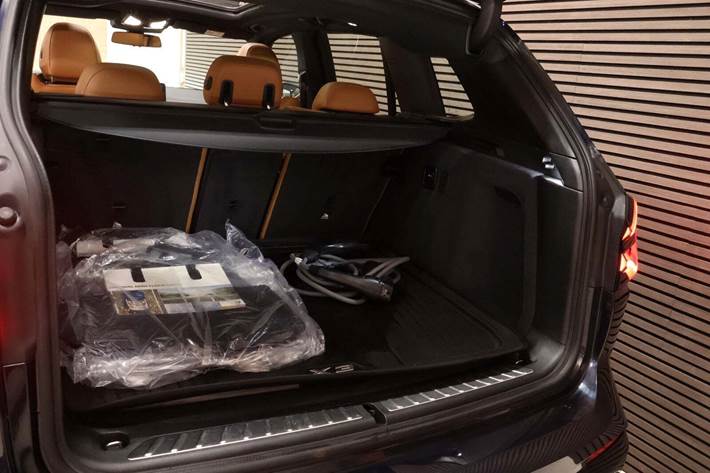 Sort BMW iX3 fra 2022