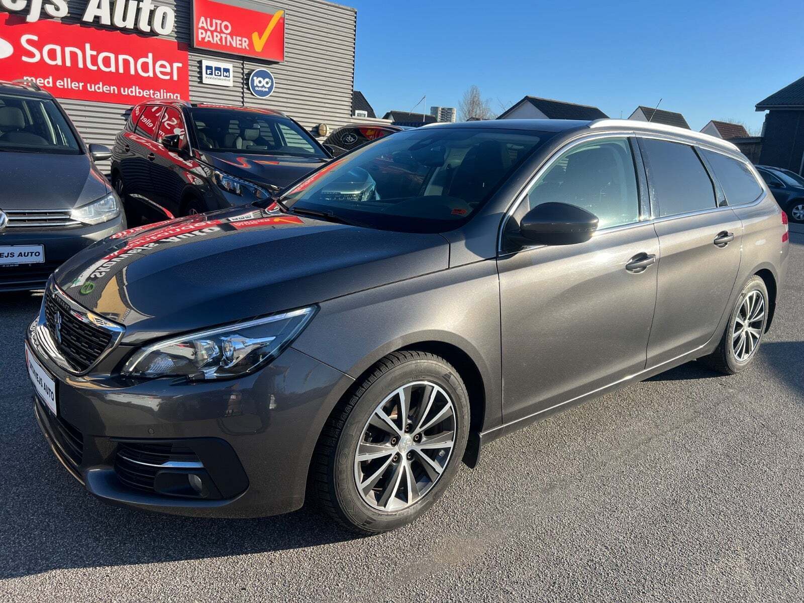 Peugeot 308 1,5 BlueHDi 130 Selection Sky SW