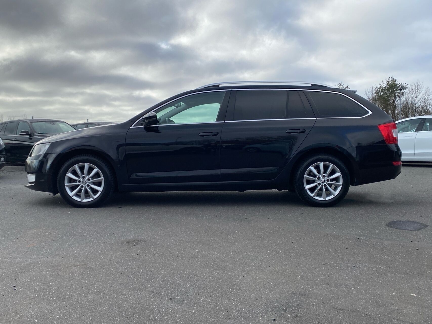 Skoda Octavia 1,6 Combi TDI Common Rail DPF Elegance DSG 105HK Stc 7g Aut.