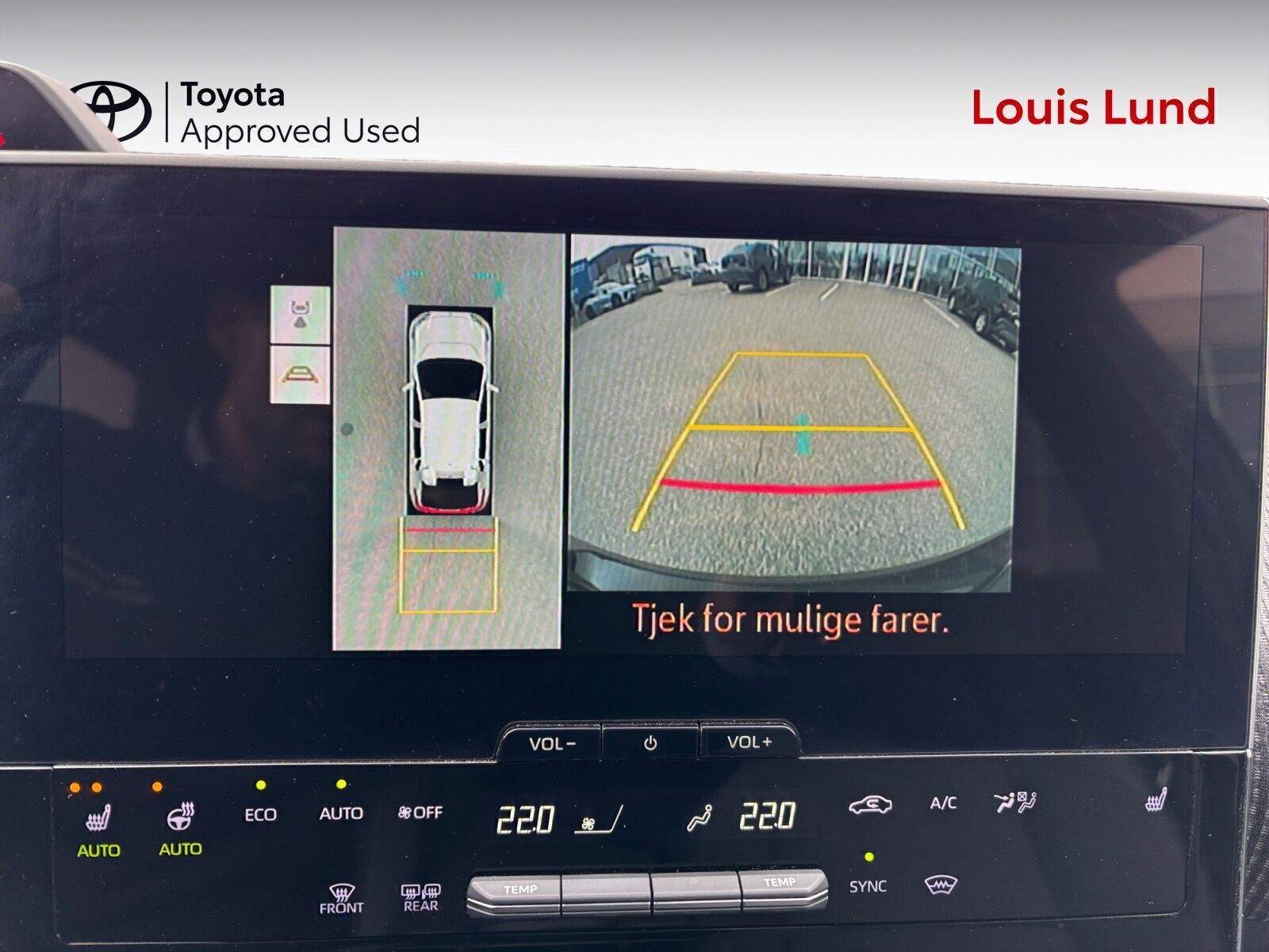 Sort Toyota BZ4X fra 2023