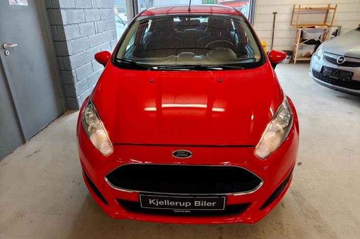 Gul Ford Fiesta fra 2017