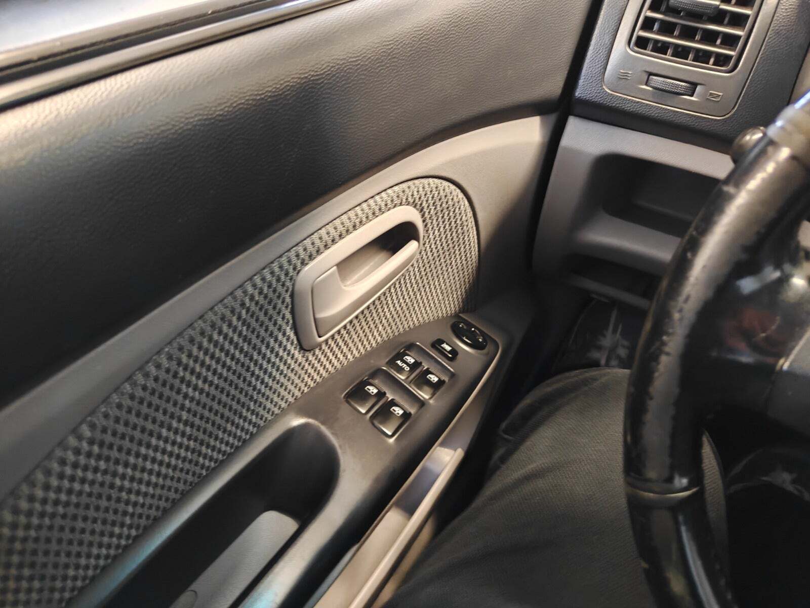 Gul Kia Picanto fra 2005