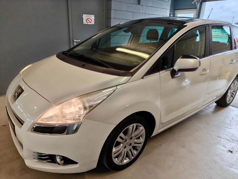 Peugeot 5008 1,6 HDi 109 Premium 7prs