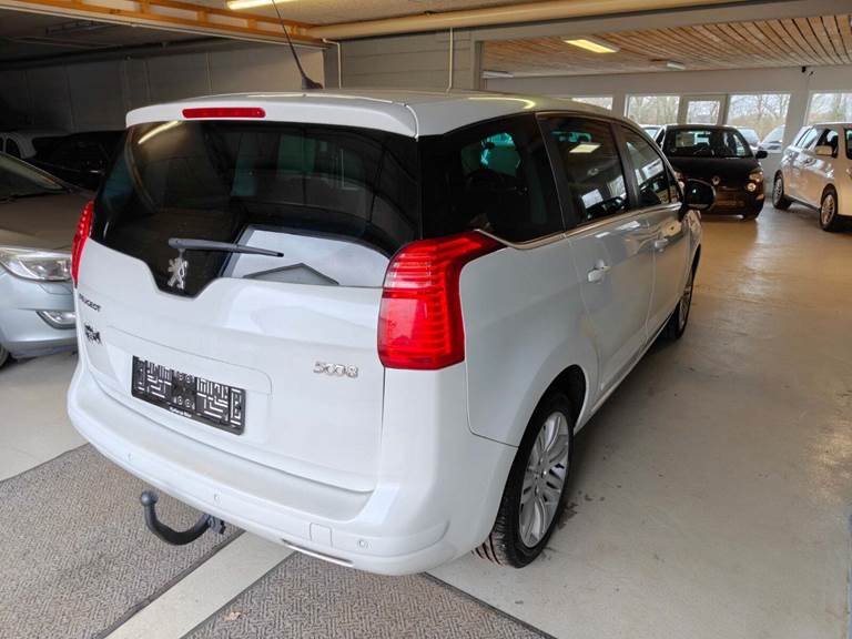 Peugeot 5008 1,6 HDi 109 Premium 7prs