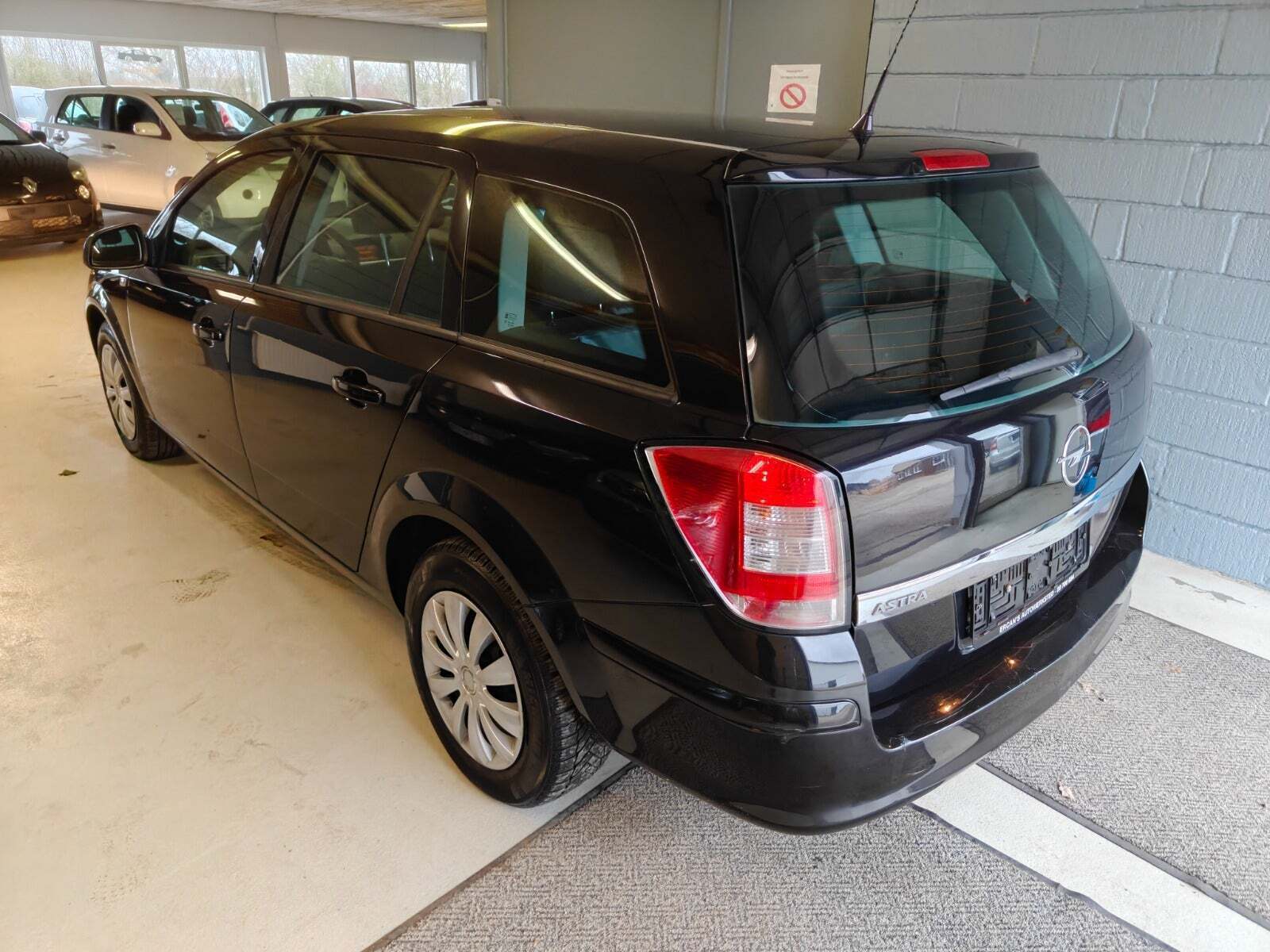 Opel Astra 1,6 Enjoy Sports Tourer