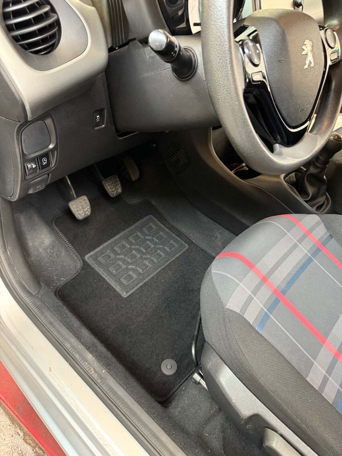 undefined Peugeot 108 fra 2015