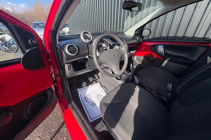 undefined Peugeot 107 fra 2013