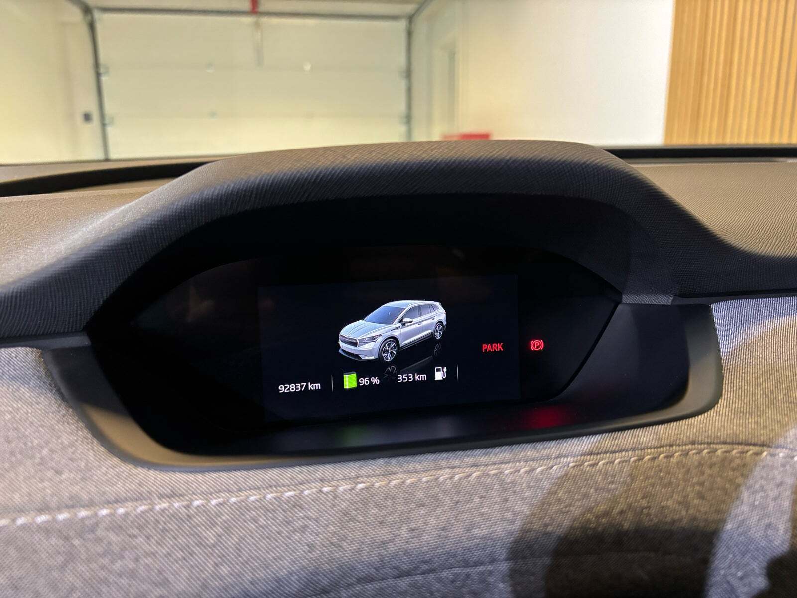 Sort Skoda Enyaq fra 2021