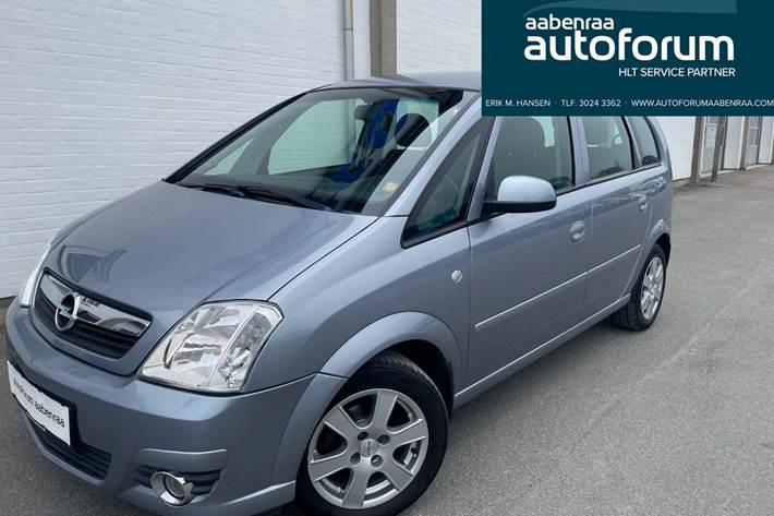 Blå Opel Meriva fra 2008
