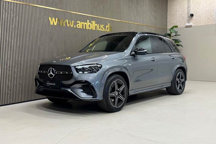 Grå Mercedes GLE350 de fra 2025