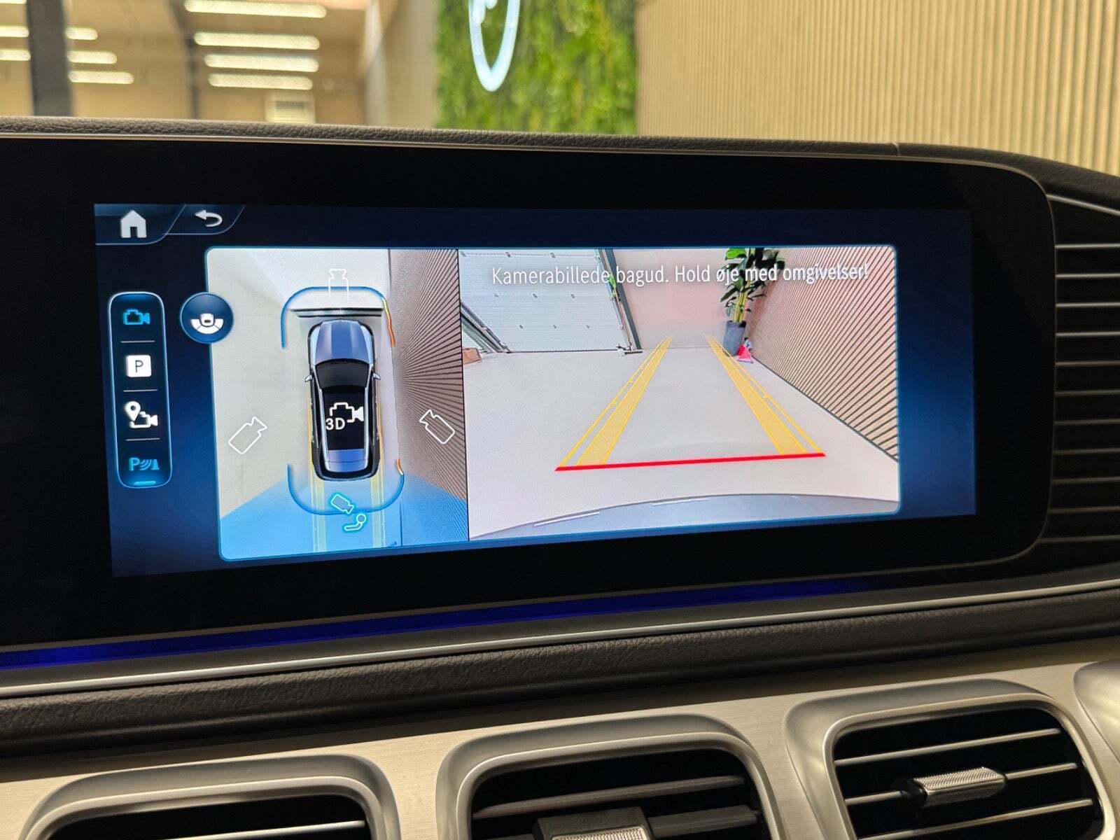 Grå Mercedes GLE350 de fra 2025