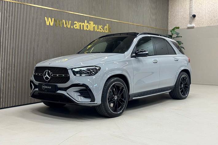 Grå Mercedes GLE350 de fra 2025