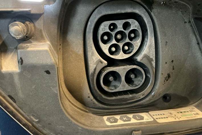 Blå Cupra Born fra 2023