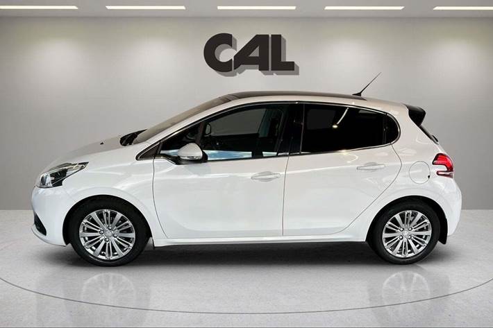 Hvid Peugeot 208 fra 2019