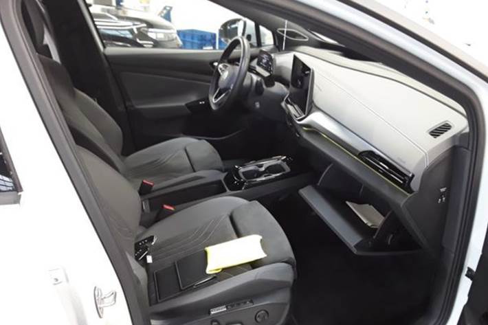 Hvid VW ID.4 fra 2025