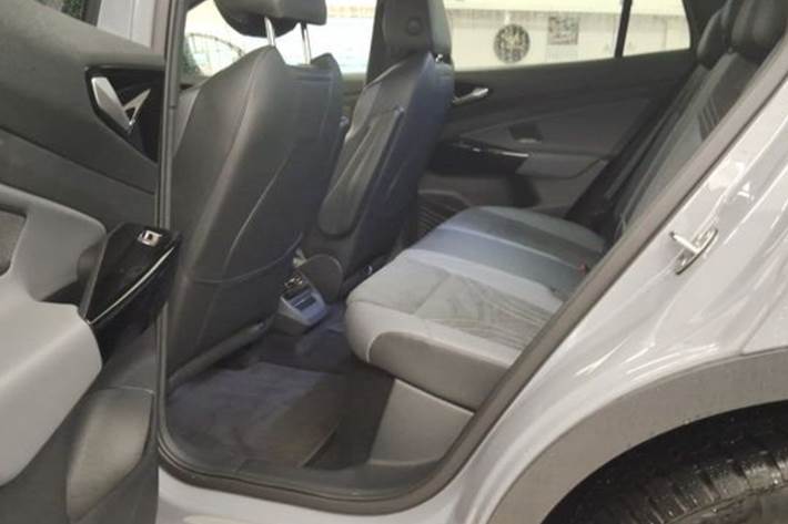 Grå VW ID.4 fra 2025