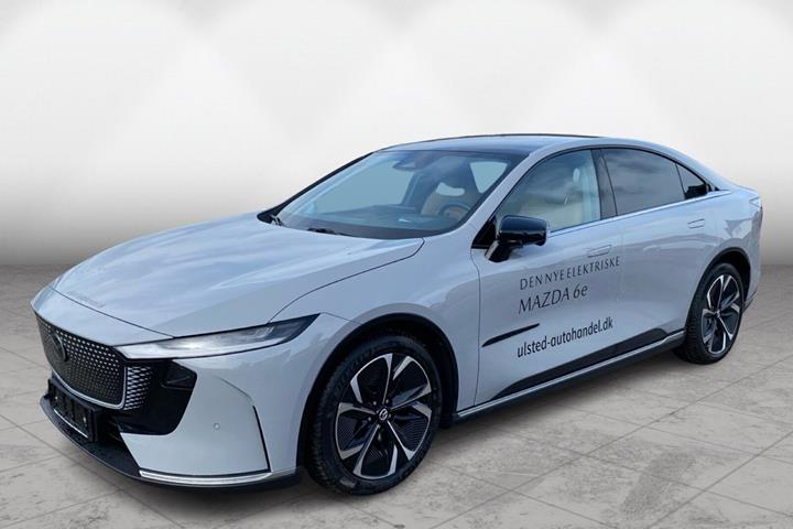 Grå Mazda 6e fra 2025