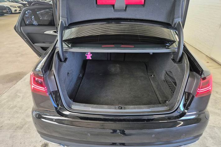 Sort Audi A6 fra 2015