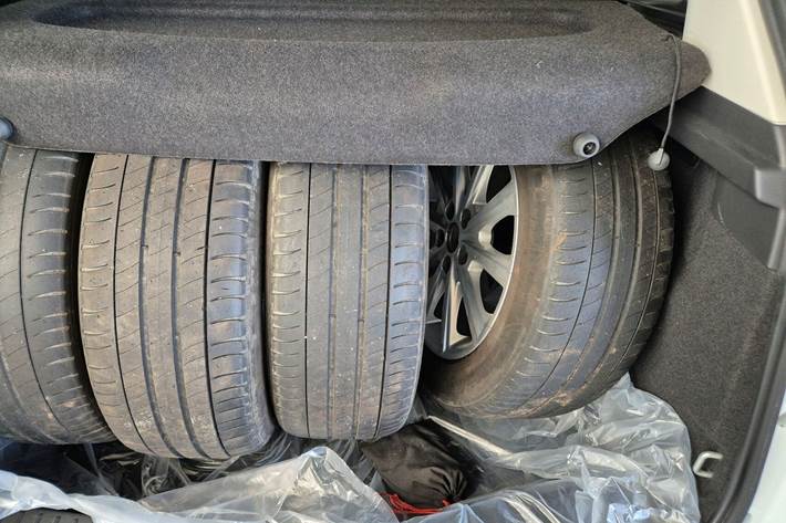 Hvid Ford C-MAX fra 2016